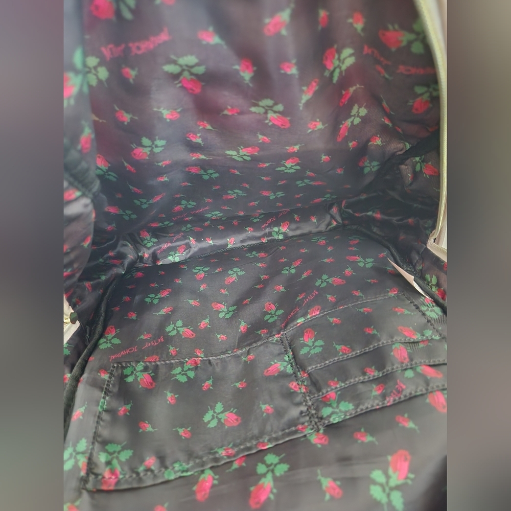 Better Johnson Roses Backpack - Picture 3 of 3